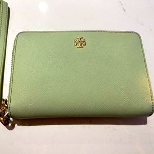 Tory Burch wallet